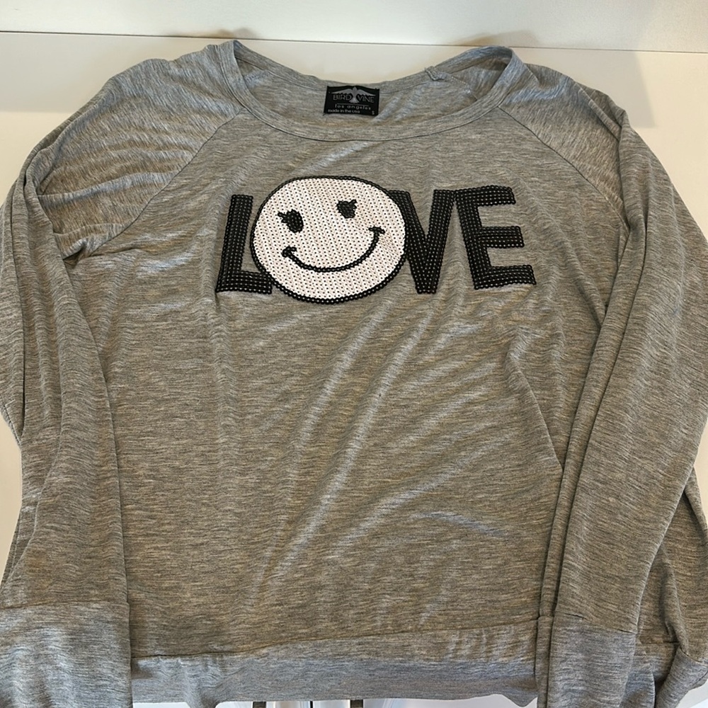 Ladies long-sleeved top “LOVE”